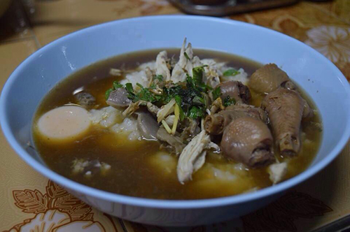 หลังรามฯเมี่ยงปลาเผา, ก๋วยเตี๋ยวกระดูกหมูป้ายเหลือง ลุงจำเนียร, แกงป่า, หนึ่งปูม้าทะเลเผา , โจ๊กข้อไก่ VS., ร้านอาหารจันทน์หอม