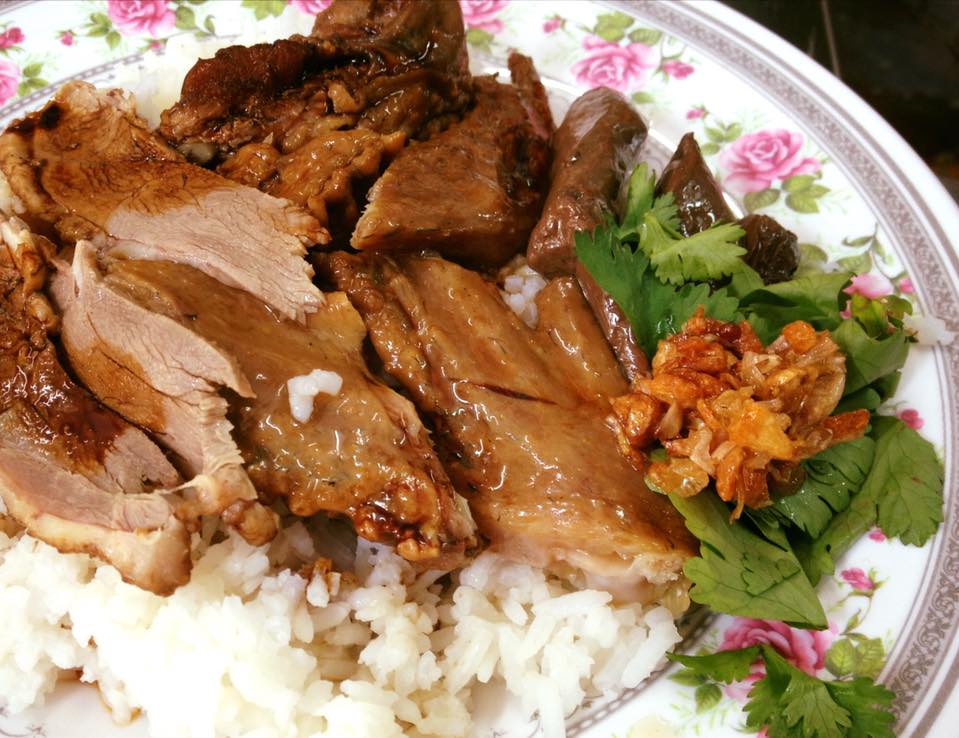 ขนมกุยช่าย หมู่บ้านเศรษฐกิจ, เล่าซา (ลิ้มเล่าซา) เซ็นต์หลุยส์, หม่าล่าชาวเขา Malashaokao, 1:2 Coffee Company, หิว หิว Hiew Hiew, หมูทอดเซ็นต์หลุยส์, กิตติก๋วยเตี๋ยวเป็ด