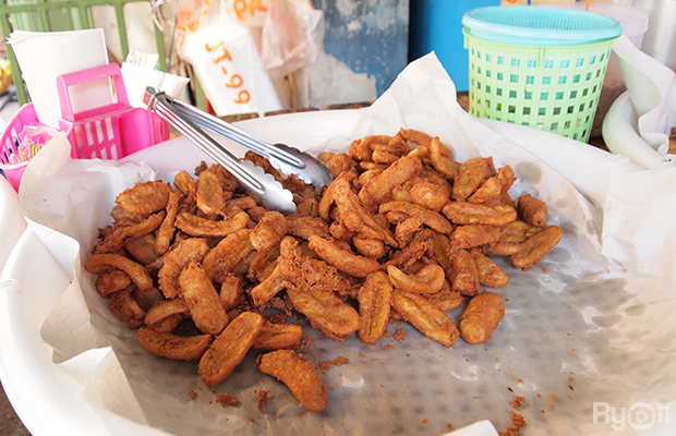 Cypher Gelato, สุกี้จินดา, สาขาลาดพร้าววังหิน, เถ่าชิ่ว น้ำเต้าหู้มือหนึ่ง, เตาถ่าน หมูกระทะ, Unfinished Coffee Roaster, เซี้ยม ก๋วยเตี๋ยวสุโขทัย วังหิน, เครปป้าเฉื่อย, สาขา Plaza Lagoon, เฝอ'54, สาขาลาดพร้าววังหิน 60, ซ้งเป็ดพะโล้, ผัดไทยวังหิน Showปัง, ราดหน้าฟาไฉ, โกวนัน, โกวใหญ่ ก๋วยเตี๋ยวหมูต้มยำ, รัตนา ราชาบะหมี่เกี๊ยวข้าวหมูแดง, ทวีชัยเป็ดพะโล้, กล้วยทอดล้านช้าง, Wood Café, หมูมาไก่ไป, เลิศทิพย์วังหิน, ก๋วยเตี๋ยวต้มยำไข่ลาวา, Buta Shabu, โก โรตีชาชัก ลาดพร้าววังหิน