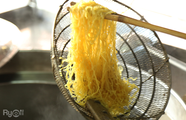 Cypher Gelato, สุกี้จินดา, สาขาลาดพร้าววังหิน, เถ่าชิ่ว น้ำเต้าหู้มือหนึ่ง, เตาถ่าน หมูกระทะ, Unfinished Coffee Roaster, เซี้ยม ก๋วยเตี๋ยวสุโขทัย วังหิน, เครปป้าเฉื่อย, สาขา Plaza Lagoon, เฝอ'54, สาขาลาดพร้าววังหิน 60, ซ้งเป็ดพะโล้, ผัดไทยวังหิน Showปัง, ราดหน้าฟาไฉ, โกวนัน, โกวใหญ่ ก๋วยเตี๋ยวหมูต้มยำ, รัตนา ราชาบะหมี่เกี๊ยวข้าวหมูแดง, ทวีชัยเป็ดพะโล้, กล้วยทอดล้านช้าง, Wood Café, หมูมาไก่ไป, เลิศทิพย์วังหิน, ก๋วยเตี๋ยวต้มยำไข่ลาวา, Buta Shabu, โก โรตีชาชัก ลาดพร้าววังหิน