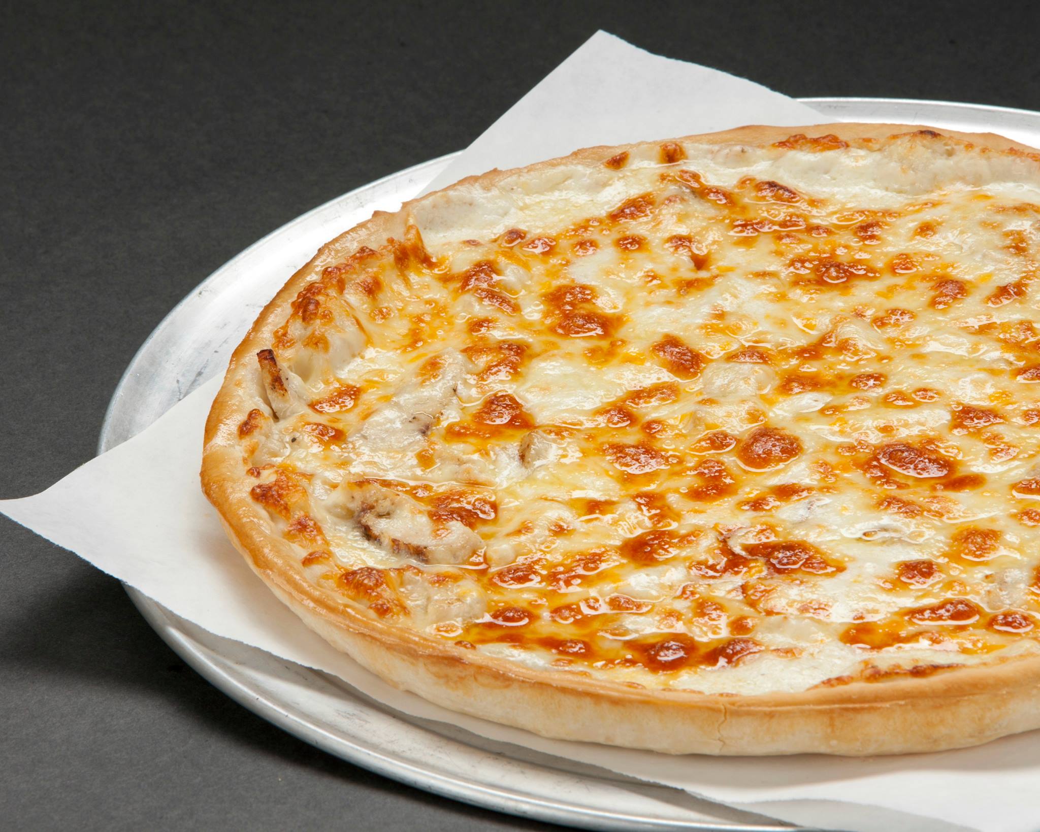 Pizzeria Limoncello, เชฟถนอม, กลมกล่อม BY CHEF AKE, Ciao Pizza, Pizza Aroy, Pizza Massilia, Grazie Pizzeria, The Garden Dough, Lanta Pizzeria, Mama Dolores, PizzaPazza, Dressage Horse Café, Pizzazo, Shelter Pizza พิซซ่าเตาถ่าน