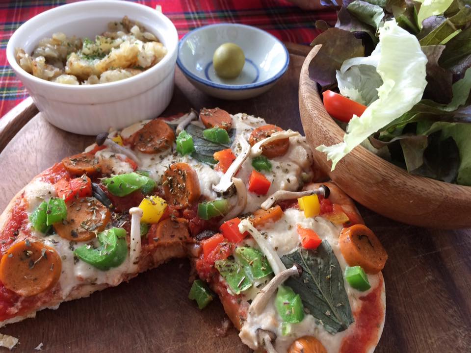 Luka Bangkok, ขาหมูตรอกซุงบางรัก เจ้าเก่า, Panna Sourdough, ก๋วยจั๊บน้ำข้น วัดแขก, อาม้าเบเกอรี่, ลาบเป็ด สีลมซอย9, ครัว"อร๊อย-อร่อย", ไต๋ตง หูฉลาม ถนน ปั้น สีลม, Printa Cafe, Mama Mia Bangkok