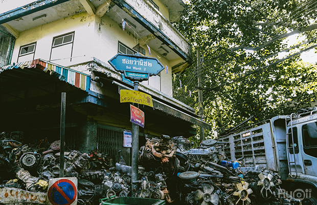 Recordoffee, มานพ สุกี้รถกระบะ, ก๋วยเตี๋ยวผัดงี่เง่า at เจ๊เบญ โอเดี้ยน, แดงราชาหอยทอด, ภัตตาคารกว้านสิ่วกี่, La Cabra Thailand, เจ๊คุ้งเกาเหลาเลือดหมู, ข้าวผัดปูตลาดน้อย