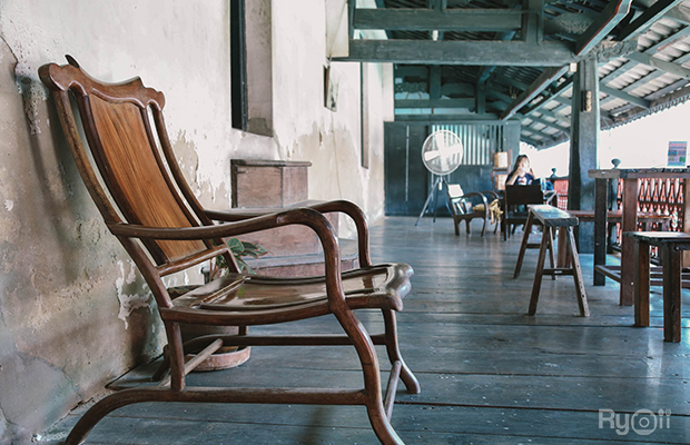 Recordoffee, มานพ สุกี้รถกระบะ, ก๋วยเตี๋ยวผัดงี่เง่า at เจ๊เบญ โอเดี้ยน, แดงราชาหอยทอด, ภัตตาคารกว้านสิ่วกี่, La Cabra Thailand, เจ๊คุ้งเกาเหลาเลือดหมู, ข้าวผัดปูตลาดน้อย