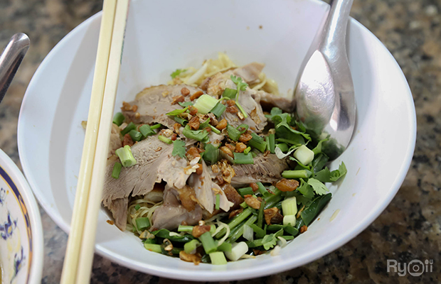 Recordoffee, มานพ สุกี้รถกระบะ, ก๋วยเตี๋ยวผัดงี่เง่า at เจ๊เบญ โอเดี้ยน, แดงราชาหอยทอด, ภัตตาคารกว้านสิ่วกี่, La Cabra Thailand, เจ๊คุ้งเกาเหลาเลือดหมู, ข้าวผัดปูตลาดน้อย