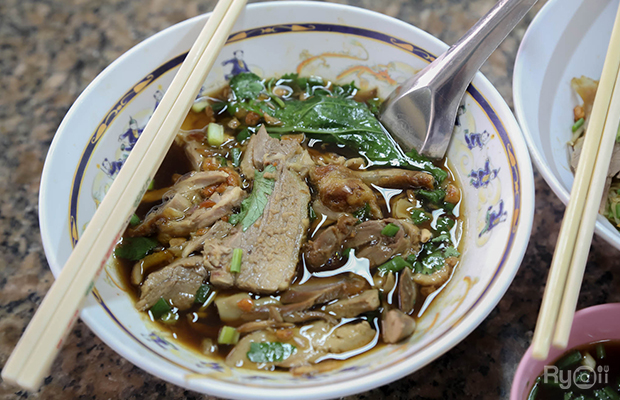 Recordoffee, มานพ สุกี้รถกระบะ, ก๋วยเตี๋ยวผัดงี่เง่า at เจ๊เบญ โอเดี้ยน, แดงราชาหอยทอด, ภัตตาคารกว้านสิ่วกี่, La Cabra Thailand, เจ๊คุ้งเกาเหลาเลือดหมู, ข้าวผัดปูตลาดน้อย
