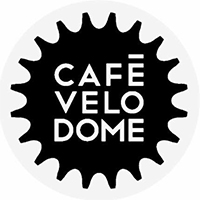 อร่อยเด็ด, ร้านข้าวต้มนายอ๋า, ร้านฟ้ามุ่ย, ร้านสุธาทิพย์, Blue Tree coffeebar, ร้านชั่งเส็ง ก๋วยเตี๋ยวลูกชิ้นปลา (เจ้เกียว), Pat Cafe Boraan แพท คาเฟ่ โบราณ, อ้วนโภชนา อาหารไทย อีสาน , ครัวป้าแดงบางลำพู, Cafe' Velodome