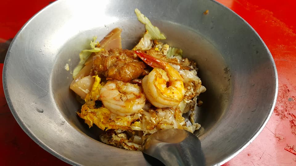 ก๋วยเตี๋ยวผัดงี่เง่า at เจ๊เบญ โอเดี้ยน, ร้านฮั้นโภชนา, เจ๊เฮี้ยง ก๋วยเตี๋ยวลูกชิ้นปลา ตลาดน้อย, ข้าวต้มปลาตลาดน้อย, Baan Chim Cha, อาฉีไก่ทอด, มานพ สุกี้รถกระบะ, แดงราชาหอยทอด, โจ๊ก เจ๊หมวยเกี้ย-ดั้งเดิม, เป็ดตุ๋นเจ้าท่า, ซี่โครงปราณ, คุณปุ๊กะหรี่ปั๊บ ณ ตลาดน้อย, แต้เล่าจิ้นเส็ง, Li Bing Waffle Parlour, Mana Craft, Jap Bread ตลาดน้อย, ฮงเซียงกง