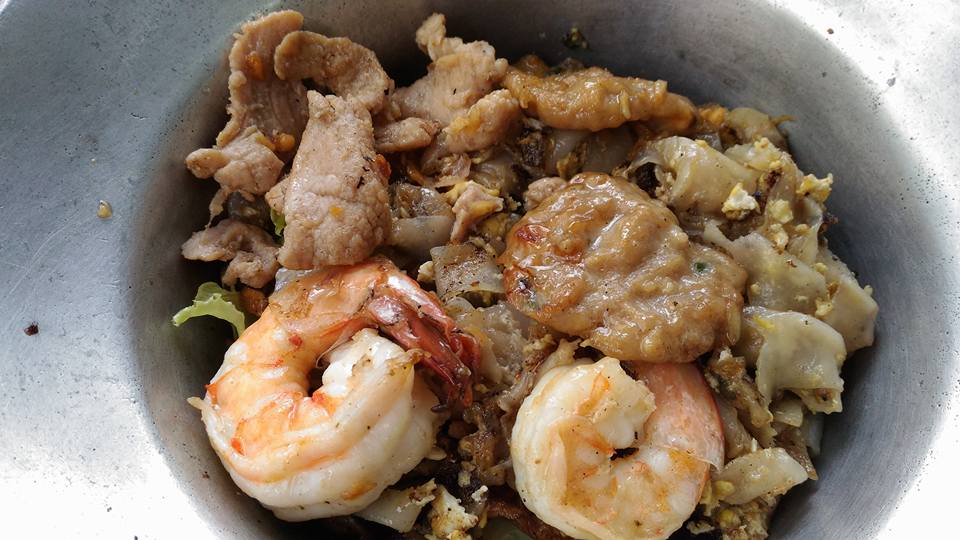 ก๋วยเตี๋ยวผัดงี่เง่า at เจ๊เบญ โอเดี้ยน, ร้านฮั้นโภชนา, เจ๊เฮี้ยง ก๋วยเตี๋ยวลูกชิ้นปลา ตลาดน้อย, ข้าวต้มปลาตลาดน้อย, Baan Chim Cha, อาฉีไก่ทอด, มานพ สุกี้รถกระบะ, แดงราชาหอยทอด, โจ๊ก เจ๊หมวยเกี้ย-ดั้งเดิม, เป็ดตุ๋นเจ้าท่า, ซี่โครงปราณ, คุณปุ๊กะหรี่ปั๊บ ณ ตลาดน้อย, แต้เล่าจิ้นเส็ง, Li Bing Waffle Parlour, Mana Craft, Jap Bread ตลาดน้อย, ฮงเซียงกง