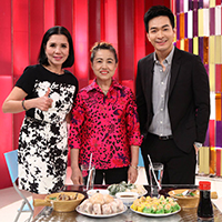 ร้านอาตี๋กุยช่าย, ร้าน ขนมกุยช่าย นายฮี้, กุยช่ายมิสหมวย, กุยช่ายสะพานหัน, ปากร้ายกุ้ยช่ายทอดตอกไข่, ขนมกุยช่ายนายพี, กุยช่ายคุณย่าวิไล, กระเพาะปลาเจ๊เอ็ง, กุยช่ายอาแปะเจ้าเก่า, อาเฟงลี่, ขนมกุ๋ยช่ายเจ๊ต้อย, กุ้ยช่ายคุณแม่, กุยช่ายเจ๊มล, กุยช่ายคุณแอ๋ววังหลัง, ท้องย้อยกุยช่าย, กุยช่ายเจ๊หมวย, เพลินเพลิน กุยช่ายทอดกรอบ