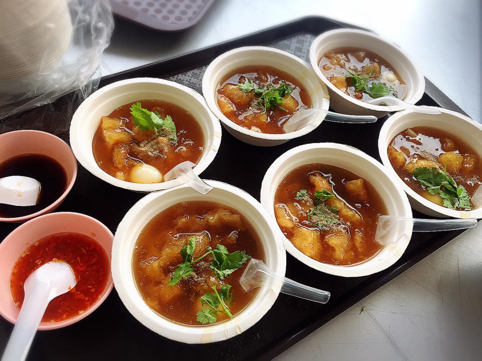 ร้านอาตี๋กุยช่าย, ร้าน ขนมกุยช่าย นายฮี้, กุยช่ายมิสหมวย, กุยช่ายสะพานหัน, ปากร้ายกุ้ยช่ายทอดตอกไข่, ขนมกุยช่ายนายพี, กุยช่ายคุณย่าวิไล, กระเพาะปลาเจ๊เอ็ง, กุยช่ายอาแปะเจ้าเก่า, อาเฟงลี่, ขนมกุ๋ยช่ายเจ๊ต้อย, กุ้ยช่ายคุณแม่, กุยช่ายเจ๊มล, กุยช่ายคุณแอ๋ววังหลัง, ท้องย้อยกุยช่าย, กุยช่ายเจ๊หมวย, เพลินเพลิน กุยช่ายทอดกรอบ