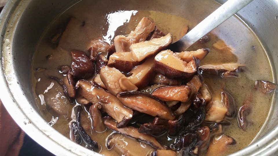 ประจักษ์, REN Cafe and Goods, Tostato Charoen Krung, ตั้งใจย่าง, Sarnies Bangkok, HĒIJīi Bangkok, เล่าสี่ เกาเหลาเลือดหมู, Henryfry, ทับทิมกรอบ หน้าวัดสุทธิ, ลูกชิ้นปลาเจ้าหลง, Baan Phadthai, เชอร์รี่ เย็นตาโฟ, ร้านเหรียญทอง เจริญกรุง 23, ก๋วยเตี๋ยวหลอดเจ๊ใหญ่, ฮ้งลูกชิ้นปลาเยาวราช