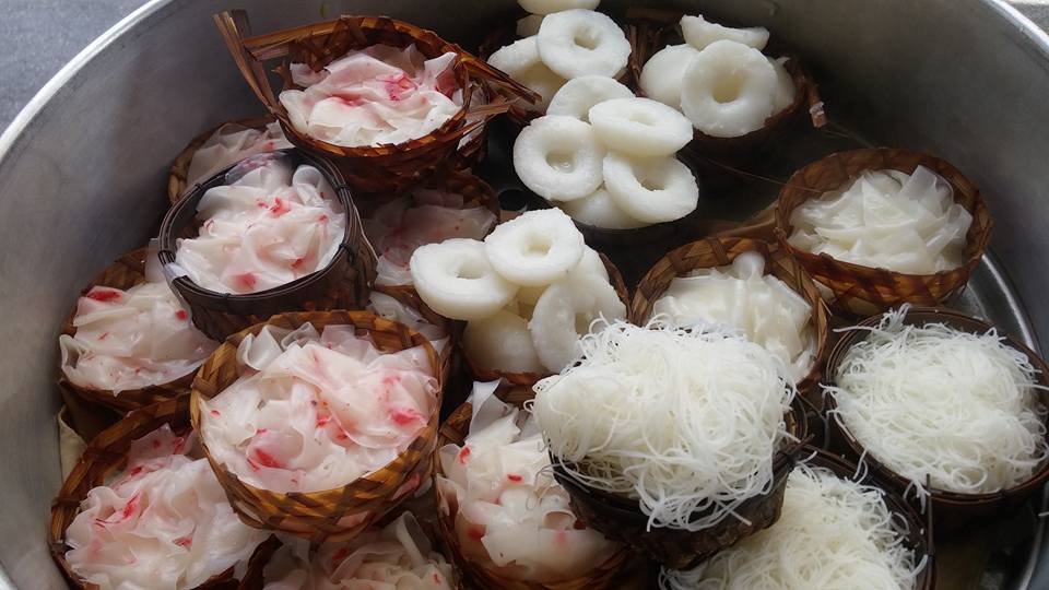 ประจักษ์, REN Cafe and Goods, Tostato Charoen Krung, ตั้งใจย่าง, Sarnies Bangkok, HĒIJīi Bangkok, เล่าสี่ เกาเหลาเลือดหมู, Henryfry, ทับทิมกรอบ หน้าวัดสุทธิ, ลูกชิ้นปลาเจ้าหลง, Baan Phadthai, เชอร์รี่ เย็นตาโฟ, ร้านเหรียญทอง เจริญกรุง 23, ก๋วยเตี๋ยวหลอดเจ๊ใหญ่, ฮ้งลูกชิ้นปลาเยาวราช