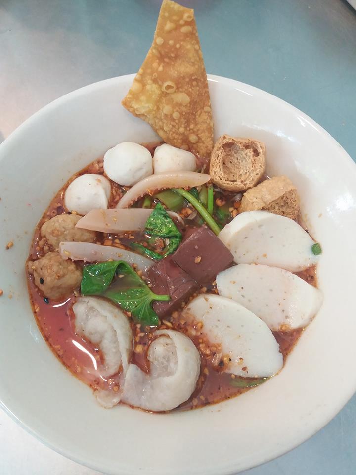 ประจักษ์, REN Cafe and Goods, Tostato Charoen Krung, ตั้งใจย่าง, Sarnies Bangkok, HĒIJīi Bangkok, เล่าสี่ เกาเหลาเลือดหมู, Henryfry, ทับทิมกรอบ หน้าวัดสุทธิ, ลูกชิ้นปลาเจ้าหลง, Baan Phadthai, เชอร์รี่ เย็นตาโฟ, ร้านเหรียญทอง เจริญกรุง 23, ก๋วยเตี๋ยวหลอดเจ๊ใหญ่, ฮ้งลูกชิ้นปลาเยาวราช