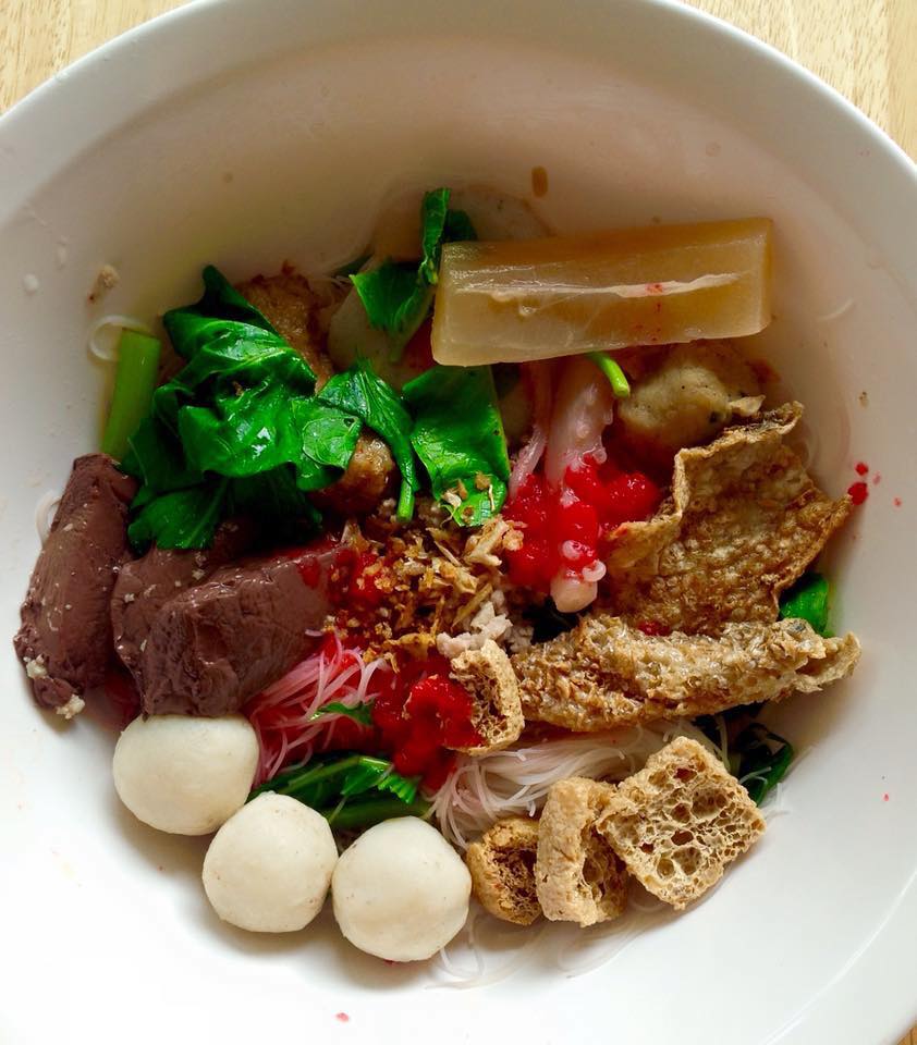 ก๋วยเตี๋ยวเกี๊ยว นายกุลรสนัว, เฮียไช้ ก๋วยเตี๋ยวต้มยำหมูบะช่อ, นัวโภชนา, Maekunkha, ก๋วยเตี๋ยวหมูป้าน้อยดินแดง แฟลต ช.3, ลุงเอสเตี๋ยวหมูต้มยำ, ก๋วยเตี๋ยวต้มยำหมูบะช่อ มาม่าหม้อไฟ เฮียจู๋-ลาดพร้าว71, ก๋วยเตี๋ยวตรอกโรงหมู, ก๋วยเตี๋ยวเอี่ยมน้อย, เจริญเส้น 查龙森, ทีเด็ด ก๋วยเตี๋ยวต้มยำหมูเด้งโบราณ, เป็นหนึ่ง ก๋วยเตี๋ยวต้มยำ เย็นตาโฟ, เล็กใหญ่ ก๋วยเตี๋ยวต้มยำโบราณ, แม่แสตมป์ก๋วยเตี๋ยวต้มยำหมูสับโบราณ, เปลว ก๋วยเตี๋ยวต้มยำ, ก๋วยเตี๋ยวต้มยำกากหมูสูตรโบราณ คลองเตย, ก๋วยเตี๋ยวต้มยำโบราณพ่อสนิท, เตี๋ยวตือ, 2พี่น้อง ก๋วยเตี๋ยวต้มยำ, พะเยาว์ก๋วยเตี๋ยวโบราณ, บ้านบุญรักษาก๋วยเตี๋ยวต้มยำโบราณ, ก๋วยเตี๋ยวต้มยำพันรี, ลุงเอ๋ก๋วยเตี๋ยวต้มยำโบราณ by plerm cup, เจ้าเจ็ด รวมโชค, ปรารีย์ ก๋วยเตี๋ยวต้มยำชามหมูเด้ง, ครัวเส้นแกงร้อน ก๋วยเตี๋ยวต้มยำ&อาหารตามสั่ง, ก๋วยเตี๋ยวหมูต้มยำมะนาวเจ็กพวง, เฮียบิ๊กห้าหม้อ