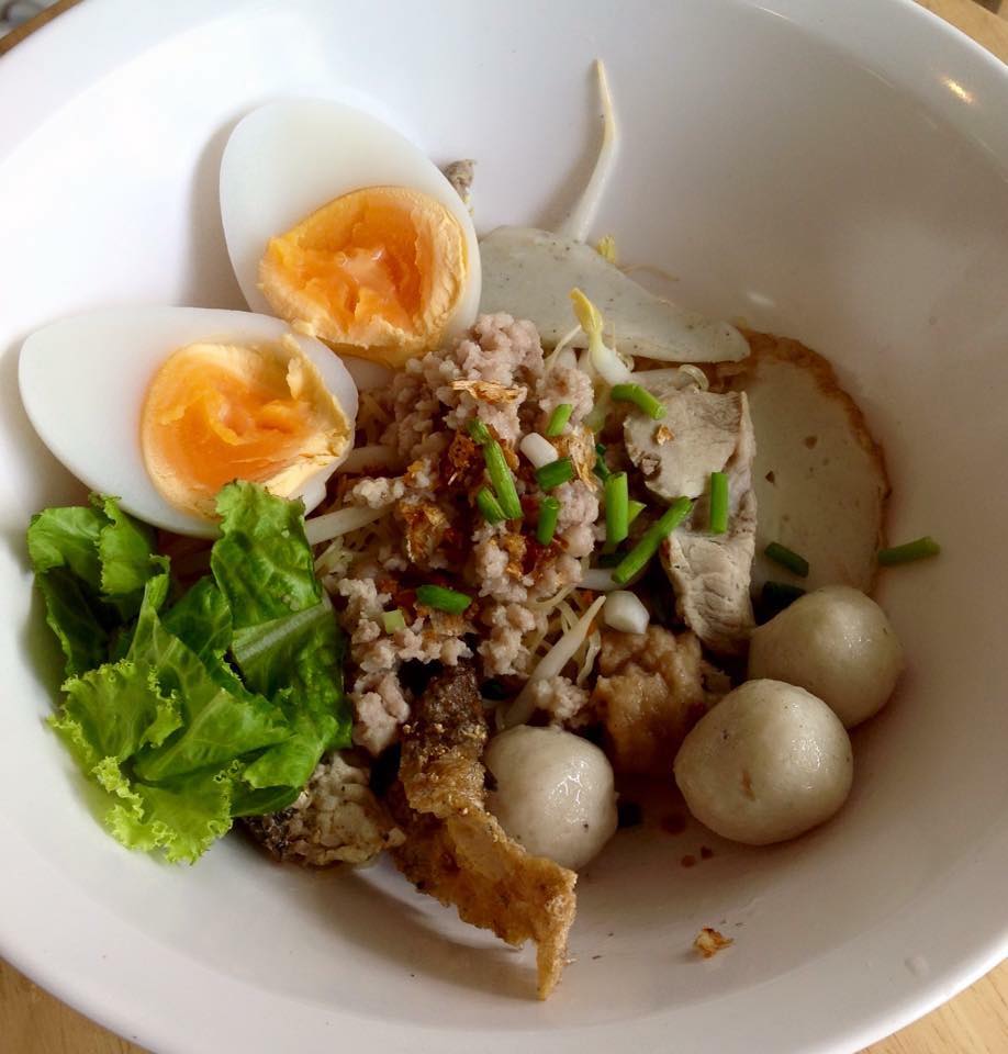 ก๋วยเตี๋ยวเกี๊ยว นายกุลรสนัว, เฮียไช้ ก๋วยเตี๋ยวต้มยำหมูบะช่อ, นัวโภชนา, Maekunkha, ก๋วยเตี๋ยวหมูป้าน้อยดินแดง แฟลต ช.3, ลุงเอสเตี๋ยวหมูต้มยำ, ก๋วยเตี๋ยวต้มยำหมูบะช่อ มาม่าหม้อไฟ เฮียจู๋-ลาดพร้าว71, ก๋วยเตี๋ยวตรอกโรงหมู, ก๋วยเตี๋ยวเอี่ยมน้อย, เจริญเส้น 查龙森, ทีเด็ด ก๋วยเตี๋ยวต้มยำหมูเด้งโบราณ, เป็นหนึ่ง ก๋วยเตี๋ยวต้มยำ เย็นตาโฟ, เล็กใหญ่ ก๋วยเตี๋ยวต้มยำโบราณ, แม่แสตมป์ก๋วยเตี๋ยวต้มยำหมูสับโบราณ, เปลว ก๋วยเตี๋ยวต้มยำ, ก๋วยเตี๋ยวต้มยำกากหมูสูตรโบราณ คลองเตย, ก๋วยเตี๋ยวต้มยำโบราณพ่อสนิท, เตี๋ยวตือ, 2พี่น้อง ก๋วยเตี๋ยวต้มยำ, พะเยาว์ก๋วยเตี๋ยวโบราณ, บ้านบุญรักษาก๋วยเตี๋ยวต้มยำโบราณ, ก๋วยเตี๋ยวต้มยำพันรี, ลุงเอ๋ก๋วยเตี๋ยวต้มยำโบราณ by plerm cup, เจ้าเจ็ด รวมโชค, ปรารีย์ ก๋วยเตี๋ยวต้มยำชามหมูเด้ง, ครัวเส้นแกงร้อน ก๋วยเตี๋ยวต้มยำ&อาหารตามสั่ง, ก๋วยเตี๋ยวหมูต้มยำมะนาวเจ็กพวง, เฮียบิ๊กห้าหม้อ