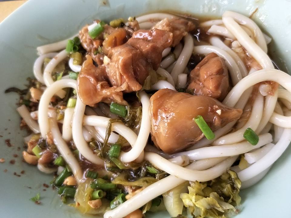 อร่อยเด็ด, ร้านข้าวต้มนายอ๋า, ร้านฟ้ามุ่ย, ร้านสุธาทิพย์, Blue Tree coffeebar, ร้านชั่งเส็ง ก๋วยเตี๋ยวลูกชิ้นปลา (เจ้เกียว), Pat Cafe Boraan แพท คาเฟ่ โบราณ, อ้วนโภชนา อาหารไทย อีสาน , ครัวป้าแดงบางลำพู, Cafe' Velodome