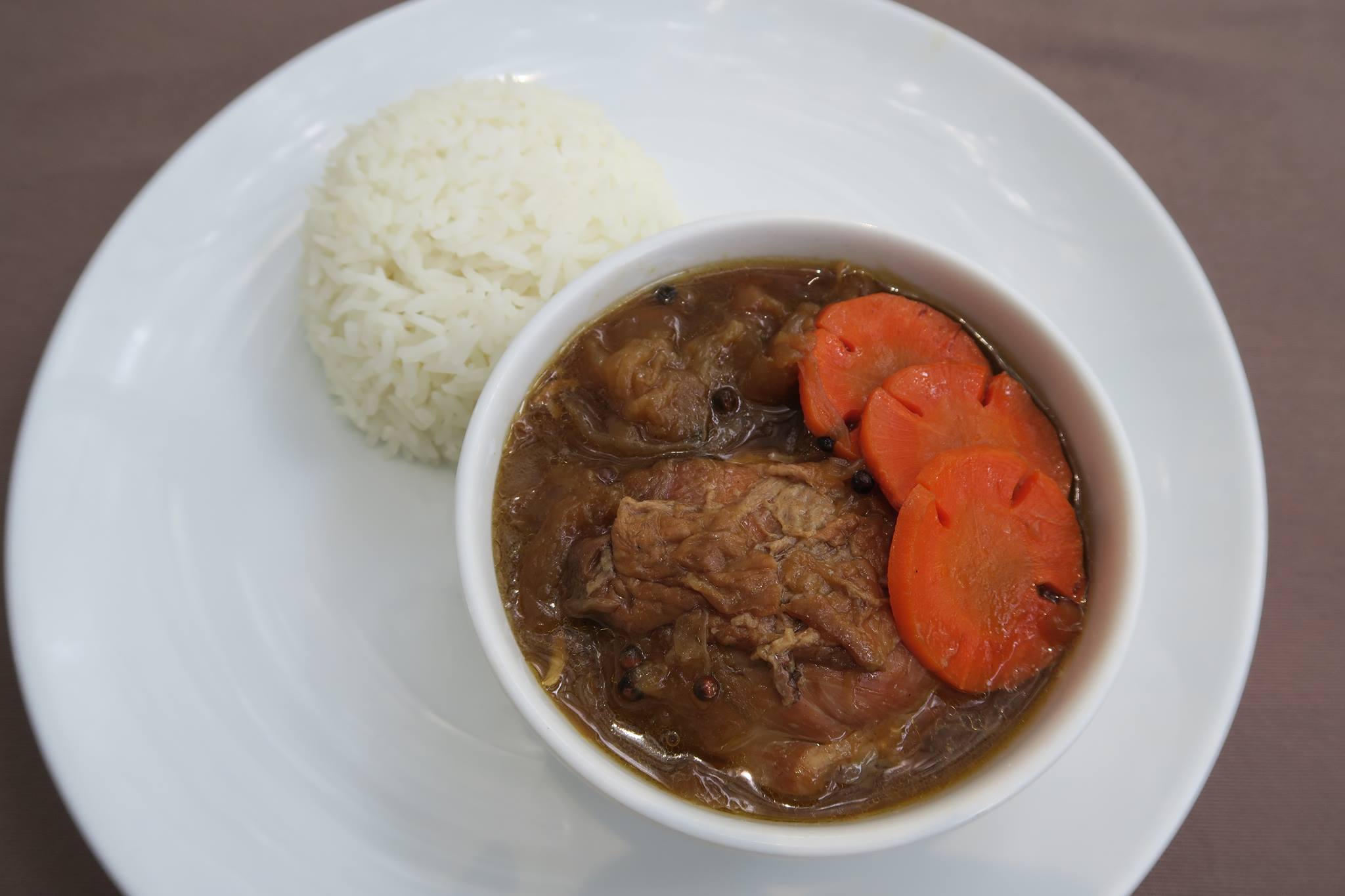 Midwinter, Dandelion Bake Studio, Cafe Reverie, Portobello &amp; Désiré, Level 50 by SEE FAH, Siam Yacht Club, Blue Sky, at Centara Grand, Mezzaluna Restaurant