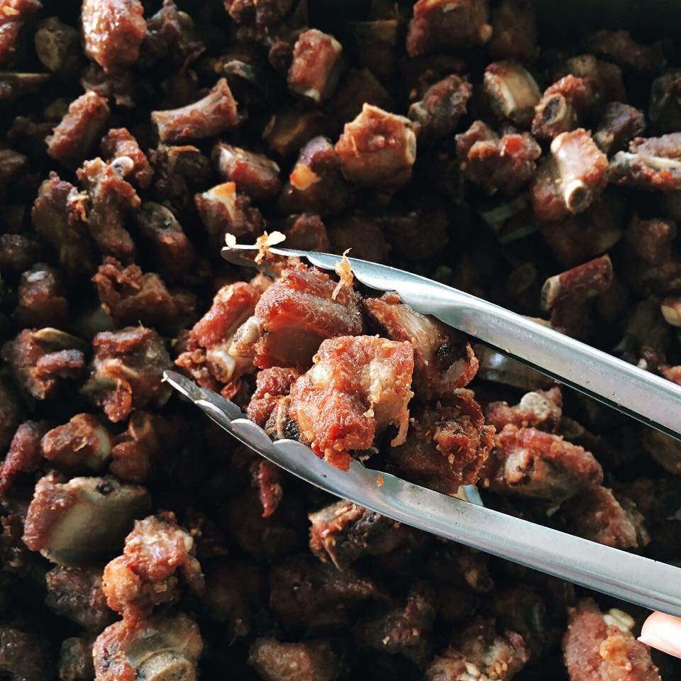 เมตตา หมูทอด, ข้าวมันไก่โง้วชุ้งฮวด, ร้านอาหารเรือนแพ, ป้าเก๋แหนมเนือง, ก๋วยเตี๋ยวต้มยำพริกเผาหมูบ่ะช่อ, อบเจริญ, ร้านก๋วยเตี๋ยวสวนรื่น ซ.จรัญฯ66/1, อรวรรณ แหนมเนือง, ครัวศรแดง, ยุ้ยกี่บะหมี่ราชวิถี