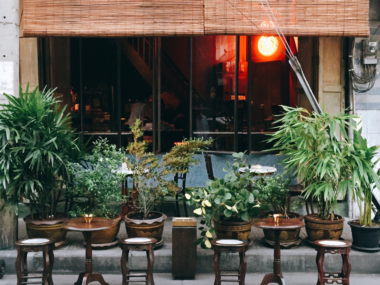 Wallflowers Cafe, Ba hao 八號, 103 - Bed and Brews, Píjiǔ Bar