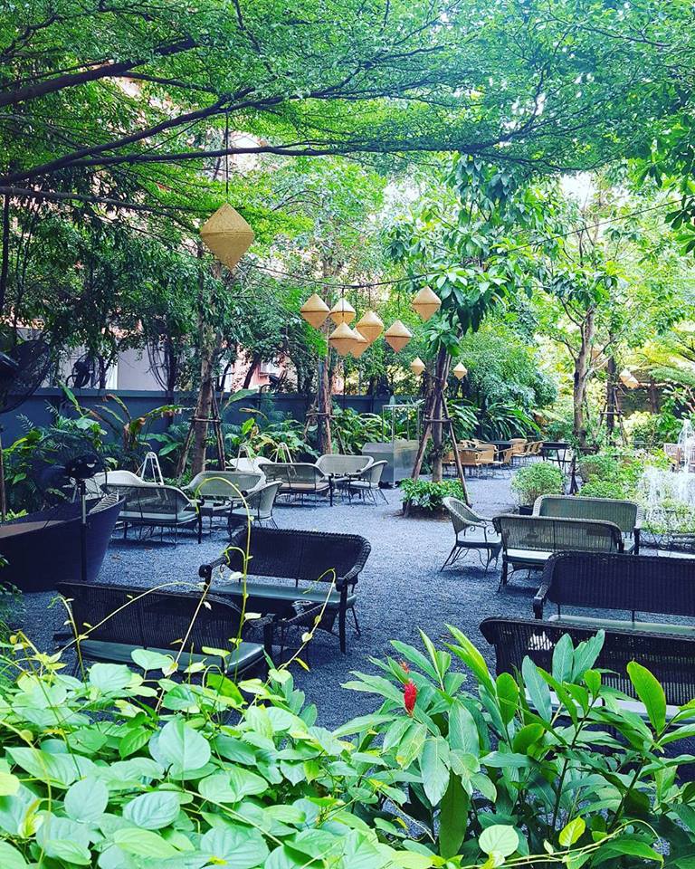 บ้านสวย ในสวน, Siam Brasserie , The Treehouse Nongchok, Natura Cafe, BaanNaiSuan Cafe&amp;Yoga, Patom, Portobello &amp; Désiré, ครัวบ้านสวนสุวรรณ, ร้านอาหารฐิตารีย์ สวนรถไฟ จตุจักร, บ้านสวน อบอวลรัก