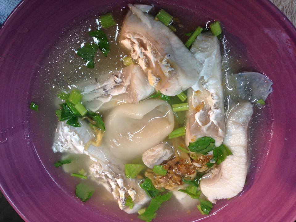 ก๋วยเตี๋ยวลูกชิ้นปลาเจ๊ปุ๊ย ห้าแยกพลับพลาชัย, ข้าวต้มแห้งคุณนิด สาขา เยาวราช X ก๋วยเตี๋ยวลูกชิ้นปลาเจ๊ส้ม, ลักตี๋ "六弟" บะหมี่เกี๊ยวทะเล เยาวราช, ห้องอาหารพูนเลิศ(เหลาะงาทิ้น)ข้าวหน้าไก่ห้าแยก, ข้าวต้มปลาตรอกถั่วงอก, ไก่บ้านพริกไทยดำ ห้าแยกพลับพลาไชย, ร้านอาหารครัวดอกไม้ขาว, ร้านไชยพราหมณ์ Made with Heart, ราดหน้า ท่ง ฮั่ว เฮง "เฮียตั๋ง", ข้าวต้มปลา by อุษณีย์, ตุ้ยนุ้ยอีทเทอรี่