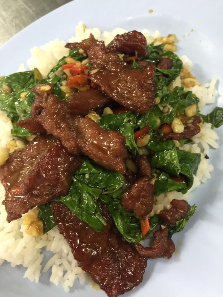 ก๋วยเตี๋ยวลูกชิ้นปลาเจ๊ปุ๊ย ห้าแยกพลับพลาชัย, ข้าวต้มแห้งคุณนิด สาขา เยาวราช X ก๋วยเตี๋ยวลูกชิ้นปลาเจ๊ส้ม, ลักตี๋ "六弟" บะหมี่เกี๊ยวทะเล เยาวราช, ห้องอาหารพูนเลิศ(เหลาะงาทิ้น)ข้าวหน้าไก่ห้าแยก, ข้าวต้มปลาตรอกถั่วงอก, ไก่บ้านพริกไทยดำ ห้าแยกพลับพลาไชย, ร้านอาหารครัวดอกไม้ขาว, ร้านไชยพราหมณ์ Made with Heart, ราดหน้า ท่ง ฮั่ว เฮง "เฮียตั๋ง", ข้าวต้มปลา by อุษณีย์, ตุ้ยนุ้ยอีทเทอรี่