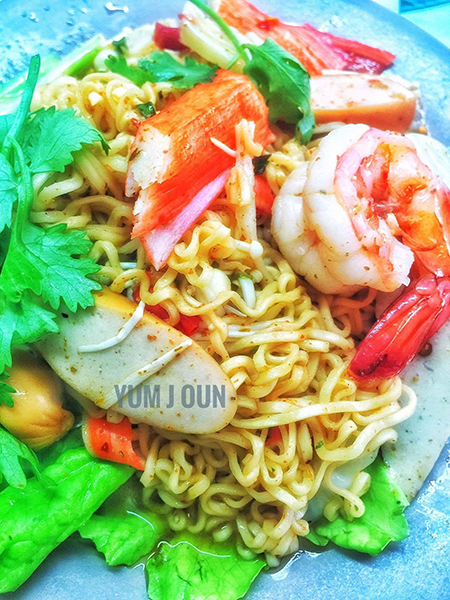 ขนมกุยช่าย หมู่บ้านเศรษฐกิจ, เล่าซา (ลิ้มเล่าซา) เซ็นต์หลุยส์, หม่าล่าชาวเขา Malashaokao, 1:2 Coffee Company, หิว หิว Hiew Hiew, หมูทอดเซ็นต์หลุยส์, กิตติก๋วยเตี๋ยวเป็ด