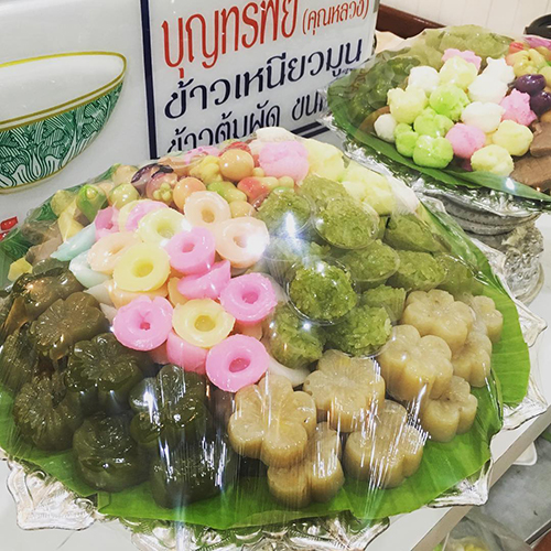 Ailati Resto, แสนยอด, ต๋องเต็มโต๊ะ, สาขาซอยเจริญกรุง 44, 80/20 bkk, ก๋วยเตี๋ยวเย็นตาโฟเกี๊ยวโต - บางรัก, โบ๊ยเกี๊ยเจ๊เนี๊ยวบางรัก, บุญทรัพย์คุณหลวง, นายเม้ง บะหมี่ปู เกี๊ยวกุ้งยักษ์, ทอดมันกวางตุ้ง สีนวล, เอ๋กระเพาะปลา ตรอกซุง, Panlee Bakery, ประจักษ์, ขาหมูตรอกซุงบางรัก เจ้าเก่า, ข้าวต้มปลา (กิมโป้), ข้าวขาหมูตีสาม, Hoklong Restaurant