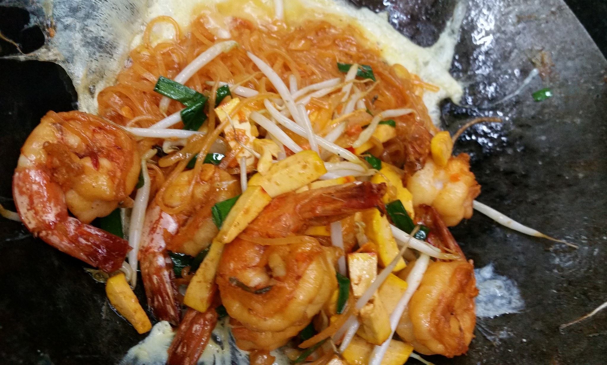 บ้านใหญ่ผัดไทยเตาถ่าน, ผัดไทยคุณยาย เสนาวิลล่า, ซอย7 แฮปปี้แลนด์, ผัดไทยหน้าช่องฯ, ผัดไทยายแถม ถนนวิสุทธิกษัตริย์, ทิพย์สมัย ผัดไทยประตูผี, ลุงภา ผัดไทย เจ้าเก่า, ผัดไทยเสวย ลาดพร้าว71, ประทุมทิพย์ผัดไทย, ผัดไทยวังหิน Showปัง, พรพิมลผัดไทย หอยทอด ราดซอสมันกุ้งรัชดา3แยก8 , เฮงหอยทอดชาวเล, ผัดไทยไฟทะลุ, ผัดไท นรกแตก, ผัดไทยรสเด็ดวงเวียนใหญ่ ไม่ใส่ผงชูรส, สอบถามเพิ่มเติม โทร. 02 438 8388, ผัดไทเทเวศร์ 359