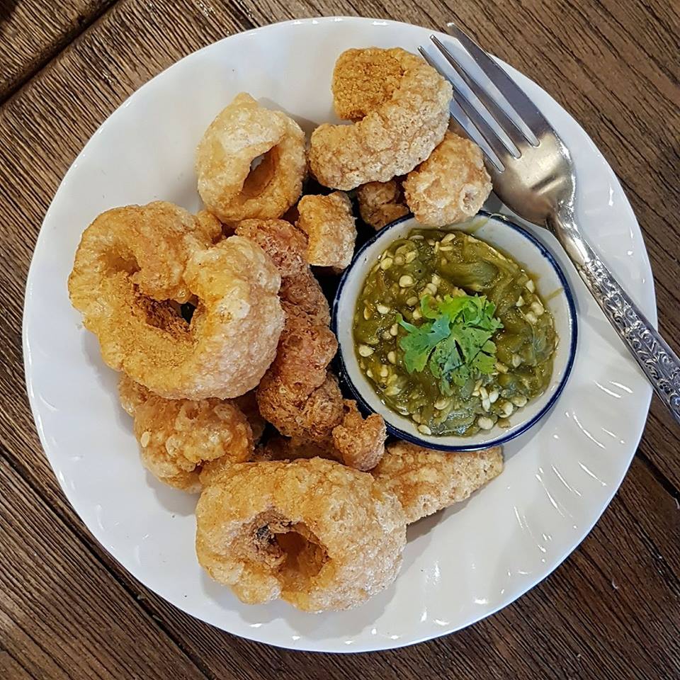 ล้าน เหนือ-น่าน อาหารเหนือ, เนื้อเหนือ Neua.Neur.Bkk, ต๋องเต็มโต๊ะ, สาขาพุทธมณฑล สาย 2, อองตอง ข้าวซอย, ละอ่อน น้ำเงี้ยว อาหารเหนือ, เฮือนลำพูน, รัชดาอาหารเหนือ, ร้านลำแต๊ๆ อาหารพื้นเมือง, ข้าวซอยลำดวนฟ้าฮ่ามเชียงใหม่, สาขาวิภาวดีรังสิต 58, หอมด่วน, ต๊ะต่อนยอน, Cr. ภาพทั้งหมดจาก Facebook ต๊ะต่อนยอน อาหารเหนือ, ฮ้านจาวเหนือ, ต๋องเหนือ Express, ข้าวซอยเชียงใหม่ ตรงข้ามกรมศุลกากร, ครัวเจียงใหม่, ครัวมะแข่น, กาดหลวง มินิ