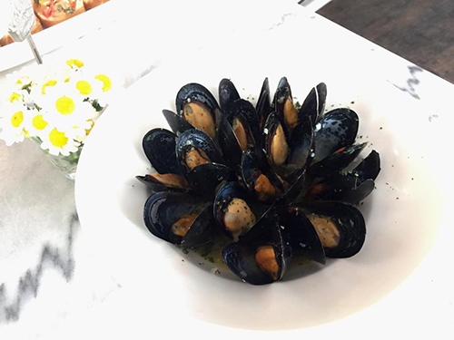 ครัวจำแลง แปลงกาย, Kojiro Japanese Cuisine, ฮองมิน ภัตตาคารจีน, Chom Arun, The Yard Restaurant, Laychale, DE VIVA, Sheep Village, กุ้งเต้น, อรรถรส, กินลมชมสะพาน, บ้านน้ำเคียงดิน, 1 of a kind, คาวหวาน Noodle&amp;cafe