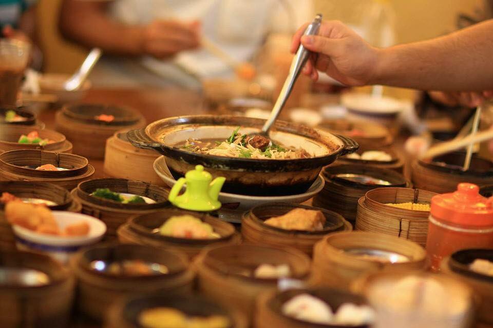 สวนชื่นสุข, Ar Restaurant Hatyai 嗳, ศิริ ต้มเลือดหมูหาดใหญ่, ไก่กรอบพี่เน่, ในรู, กุ๊กชัยติ่มซำ-ก๋วยเตี๋ยวราดหน้าปลากะพง, ร้านใต้ขอย ซอยตัน, กันเอง, หนานหยวน บะหมี่เกี๊ยวกุ้ง, สาขาปุณณกัณฑ์, ป่ายาง, บ้านก้ามปู, โชคดีแต่เตี้ยม บะกุ๊ดเต๋, ไก่ทอดหาดใหญ่มีนา, ร้านราดหน้าโกฉ่อน, ขนมจีนป้าชื่น, Space Bar, ขนมไข่เตาถ่านน้องนิล&amp;คาเฟ่, ข้าวต้มรถแดง