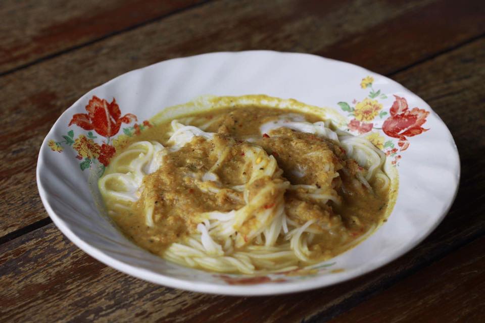 สวนชื่นสุข, Ar Restaurant Hatyai 嗳, ศิริ ต้มเลือดหมูหาดใหญ่, ไก่กรอบพี่เน่, ในรู, กุ๊กชัยติ่มซำ-ก๋วยเตี๋ยวราดหน้าปลากะพง, ร้านใต้ขอย ซอยตัน, กันเอง, หนานหยวน บะหมี่เกี๊ยวกุ้ง, สาขาปุณณกัณฑ์, ป่ายาง, บ้านก้ามปู, โชคดีแต่เตี้ยม บะกุ๊ดเต๋, ไก่ทอดหาดใหญ่มีนา, ร้านราดหน้าโกฉ่อน, ขนมจีนป้าชื่น, Space Bar, ขนมไข่เตาถ่านน้องนิล&amp;คาเฟ่, ข้าวต้มรถแดง