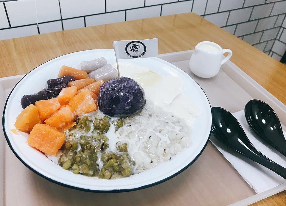 ขนมกุยช่าย หมู่บ้านเศรษฐกิจ, เล่าซา (ลิ้มเล่าซา) เซ็นต์หลุยส์, หม่าล่าชาวเขา Malashaokao, 1:2 Coffee Company, หิว หิว Hiew Hiew, หมูทอดเซ็นต์หลุยส์, กิตติก๋วยเตี๋ยวเป็ด