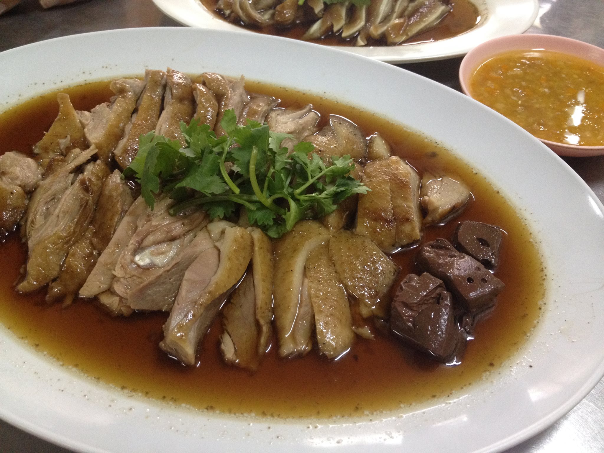 ขนมกุยช่าย หมู่บ้านเศรษฐกิจ, เล่าซา (ลิ้มเล่าซา) เซ็นต์หลุยส์, หม่าล่าชาวเขา Malashaokao, 1:2 Coffee Company, หิว หิว Hiew Hiew, หมูทอดเซ็นต์หลุยส์, กิตติก๋วยเตี๋ยวเป็ด