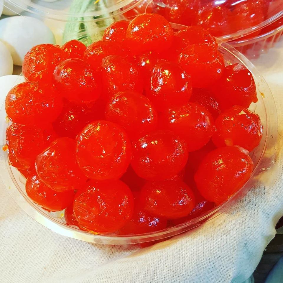 เป็ดพะโล้นายหนับ ตลาดน้ำดอนหวาย, ปังพอนด์_ดอนหวาย, ครัวบ้านเตี่ย ตลาดน้ำวัดดอนหวาย, แพสุวรรณรัตน์ ตลาดริมน้ำดอนหวาย, เป็ดพะโล้นายโอ, เพชรเบเกอรี่, ปลาต้มเค็มป้าต้อย (ตลาดดอนหวาย), ขนมชั้น แสงดาว, ตลาดริมน้ำวัดดอนหวาย จ.นครปฐม, ร้านขนมสอดไส้ผู้พัน - ตลาดน้ำดอนหวาย, ขนมหวานเจ๊โส่ย..ตลาดดอนหวาย, ศรียาภัย ไอศครีมกะทิสด, ขนมตาลป้าไข่, ขนมไทย เจิมทอง ตลาดดอนหวาย, ร้านขนมมุสลิมโบราณ786 ขนมฝักบัว, ขนมเบื้องญวน ขนมหม้อแกงถั่ว, ไข่เค็มป้ายม, นิด หมี่กรอบมันกุ้ง, ร้านกวยจั๊บนายตือ ดอนหวาย