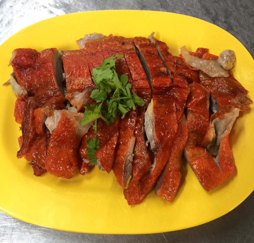 เป็ดพะโล้นายหนับ ตลาดน้ำดอนหวาย, ปังพอนด์_ดอนหวาย, ครัวบ้านเตี่ย ตลาดน้ำวัดดอนหวาย, แพสุวรรณรัตน์ ตลาดริมน้ำดอนหวาย, เป็ดพะโล้นายโอ, เพชรเบเกอรี่, ปลาต้มเค็มป้าต้อย (ตลาดดอนหวาย), ขนมชั้น แสงดาว, ตลาดริมน้ำวัดดอนหวาย จ.นครปฐม, ร้านขนมสอดไส้ผู้พัน - ตลาดน้ำดอนหวาย, ขนมหวานเจ๊โส่ย..ตลาดดอนหวาย, ศรียาภัย ไอศครีมกะทิสด, ขนมตาลป้าไข่, ขนมไทย เจิมทอง ตลาดดอนหวาย, ร้านขนมมุสลิมโบราณ786 ขนมฝักบัว, ขนมเบื้องญวน ขนมหม้อแกงถั่ว, ไข่เค็มป้ายม, นิด หมี่กรอบมันกุ้ง, ร้านกวยจั๊บนายตือ ดอนหวาย