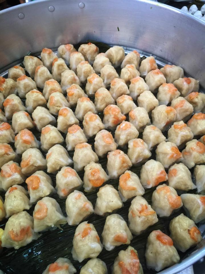 ร้านอาตี๋กุยช่าย, ร้าน ขนมกุยช่าย นายฮี้, กุยช่ายมิสหมวย, กุยช่ายสะพานหัน, ปากร้ายกุ้ยช่ายทอดตอกไข่, ขนมกุยช่ายนายพี, กุยช่ายคุณย่าวิไล, กระเพาะปลาเจ๊เอ็ง, กุยช่ายอาแปะเจ้าเก่า, อาเฟงลี่, ขนมกุ๋ยช่ายเจ๊ต้อย, กุ้ยช่ายคุณแม่, กุยช่ายเจ๊มล, กุยช่ายคุณแอ๋ววังหลัง, ท้องย้อยกุยช่าย, กุยช่ายเจ๊หมวย, เพลินเพลิน กุยช่ายทอดกรอบ