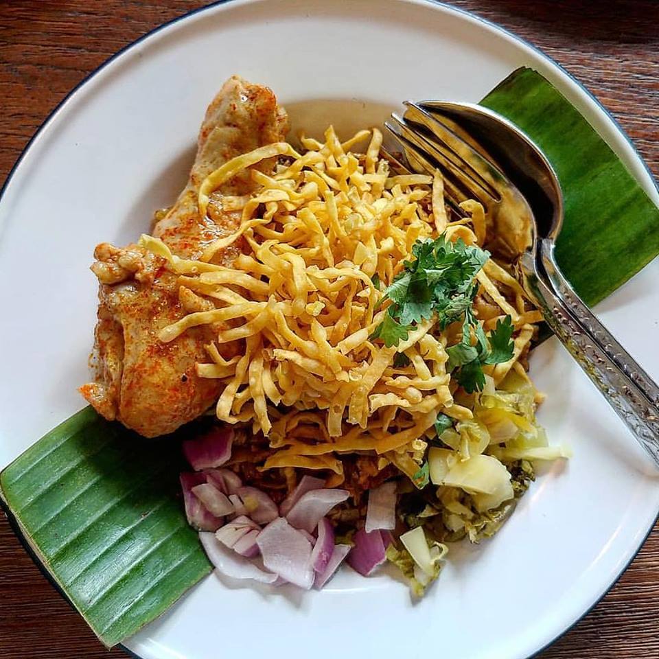 ล้าน เหนือ-น่าน อาหารเหนือ, เนื้อเหนือ Neua.Neur.Bkk, ต๋องเต็มโต๊ะ, สาขาพุทธมณฑล สาย 2, อองตอง ข้าวซอย, ละอ่อน น้ำเงี้ยว อาหารเหนือ, เฮือนลำพูน, รัชดาอาหารเหนือ, ร้านลำแต๊ๆ อาหารพื้นเมือง, ข้าวซอยลำดวนฟ้าฮ่ามเชียงใหม่, สาขาวิภาวดีรังสิต 58, หอมด่วน, ต๊ะต่อนยอน, Cr. ภาพทั้งหมดจาก Facebook ต๊ะต่อนยอน อาหารเหนือ, ฮ้านจาวเหนือ, ต๋องเหนือ Express, ข้าวซอยเชียงใหม่ ตรงข้ามกรมศุลกากร, ครัวเจียงใหม่, ครัวมะแข่น, กาดหลวง มินิ