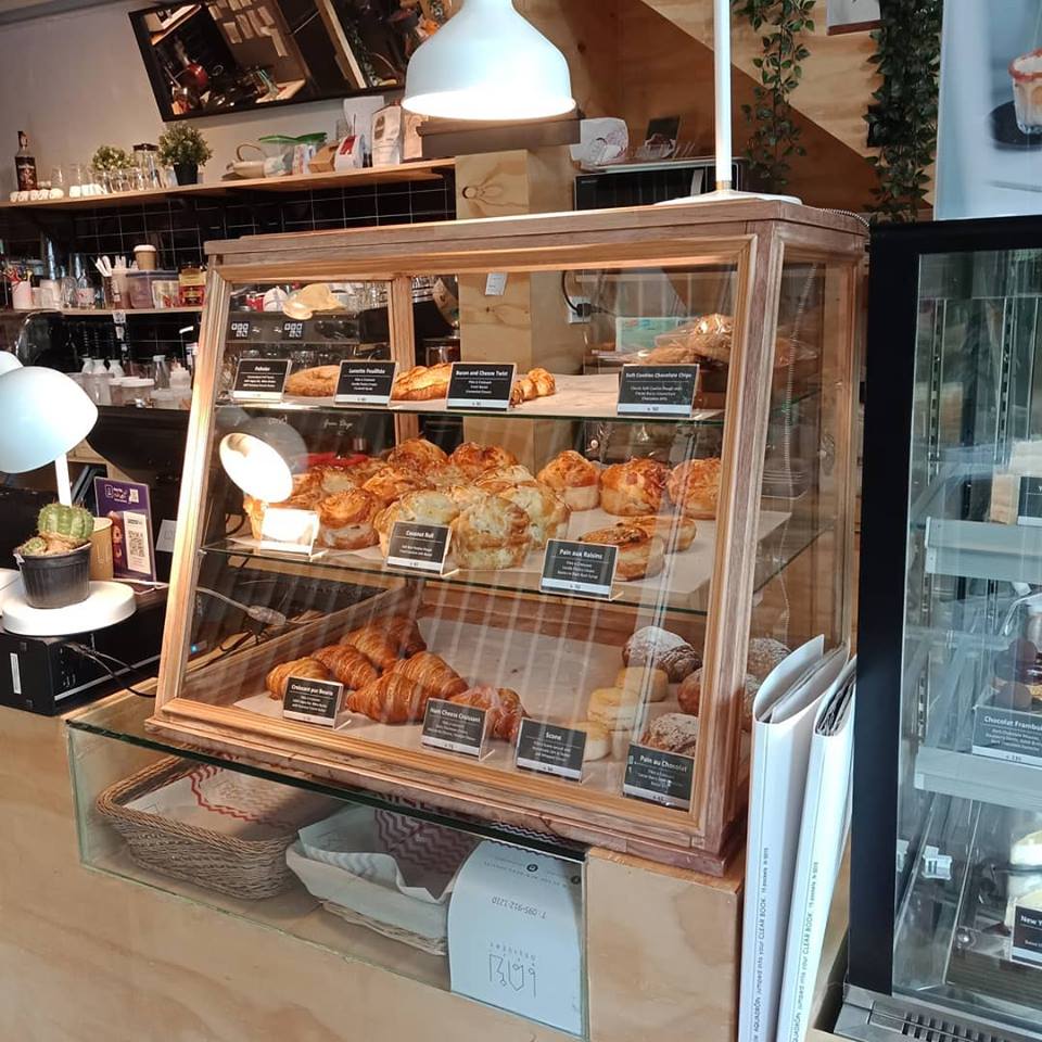 Au Bon Pain Luxe, Bijoux de Beurre Echire, นนท์รญา เบเกอรี่, Thestorycaker, Narak Café, บ้าน บ้าน 34 Home Cafe', Custard Nakamura, Baker x Florist, KEYI, Cafe Eiffel, Landhaus Bakery