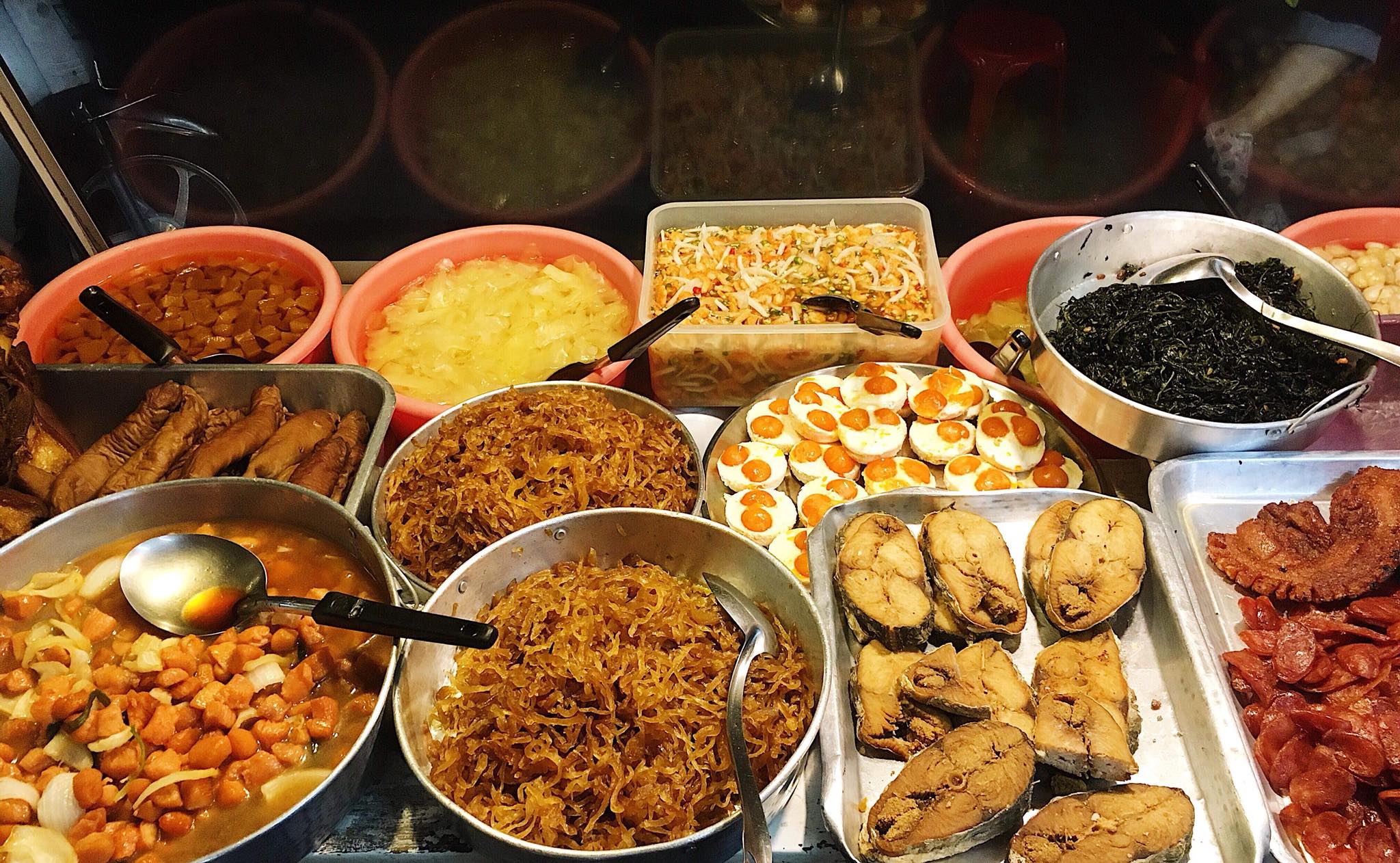 GREENSMOKED, ยำปูม้าเจ็ดยอด, สาขาเชียงใหม่, Izakaya Okada, ข้าวต้มย้ง, ข้าวต้มชาววัง, ขนมจีนสันป่าข่อย, ลาบบังเกอร์ by ช.ช้าง, ไก่ทอดเที่ยงคืน, สาขา 2.3 บ้านมอญ, หมี่กระดาษ ตลาดช้างเผือก, เต๋อตำยำระเบิด เชียงใหม่, มาม่าฟ้าธานี เชียงใหม่, ข้าวต้มแดง2 ข้างวัดแสนฝาง, อ๋องทิพย์รส