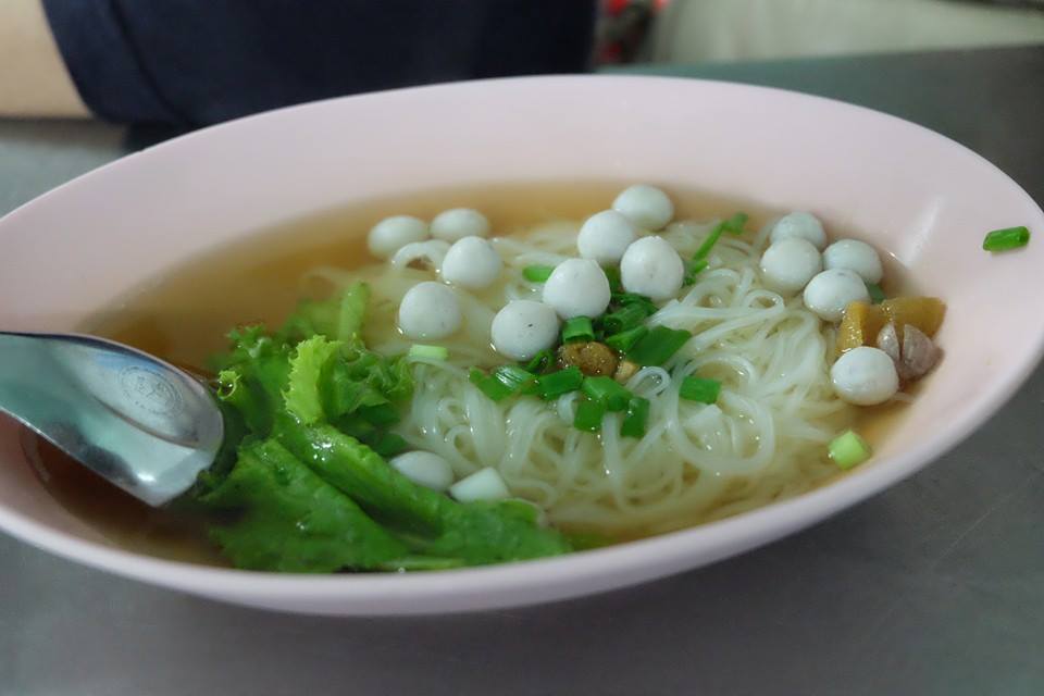 GREENSMOKED, ยำปูม้าเจ็ดยอด, สาขาเชียงใหม่, Izakaya Okada, ข้าวต้มย้ง, ข้าวต้มชาววัง, ขนมจีนสันป่าข่อย, ลาบบังเกอร์ by ช.ช้าง, ไก่ทอดเที่ยงคืน, สาขา 2.3 บ้านมอญ, หมี่กระดาษ ตลาดช้างเผือก, เต๋อตำยำระเบิด เชียงใหม่, มาม่าฟ้าธานี เชียงใหม่, ข้าวต้มแดง2 ข้างวัดแสนฝาง, อ๋องทิพย์รส