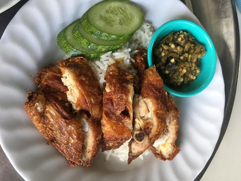 GREENSMOKED, ยำปูม้าเจ็ดยอด, สาขาเชียงใหม่, Izakaya Okada, ข้าวต้มย้ง, ข้าวต้มชาววัง, ขนมจีนสันป่าข่อย, ลาบบังเกอร์ by ช.ช้าง, ไก่ทอดเที่ยงคืน, สาขา 2.3 บ้านมอญ, หมี่กระดาษ ตลาดช้างเผือก, เต๋อตำยำระเบิด เชียงใหม่, มาม่าฟ้าธานี เชียงใหม่, ข้าวต้มแดง2 ข้างวัดแสนฝาง, อ๋องทิพย์รส