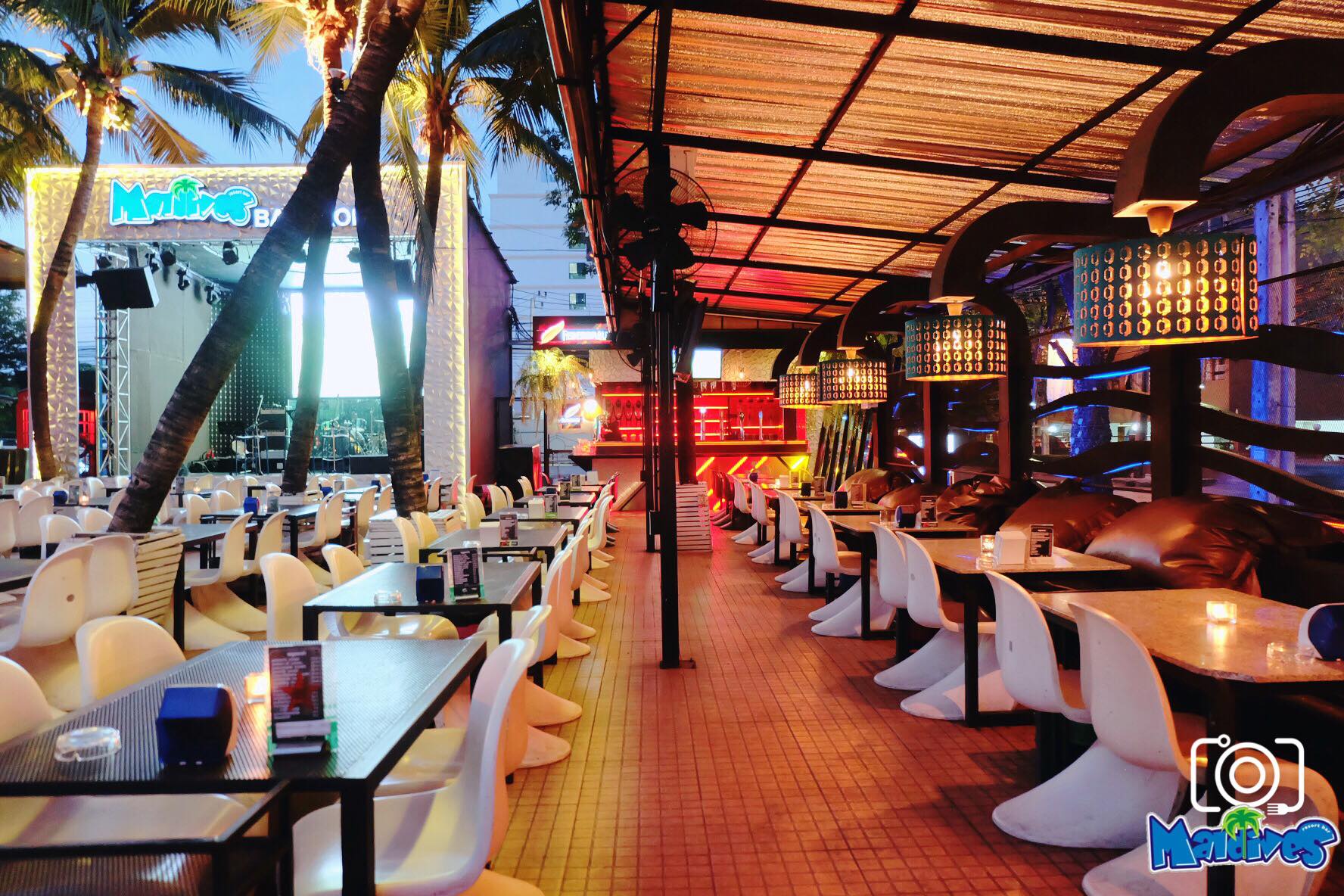 Grande Centre Point Ploenchit, ครัวจำแลง แปลงกาย, Sortrel Sathorn, บ้านน้ำเคียงดิน, ปลาอยู่เย็น, Samsen Villa, ครัวกรุงเทพ, Maldives Maodeep, Waterside Karaoke Restaurant, Little tree, The local Restaurant, Chocolate Ville, Ther Dining &amp; Bar, บ้านสุขนิยม, สวนอาหารบางบัว, แบมบูใหญ่, Craft Home , สวนอาหารซุ้มไผ่ เรโทร