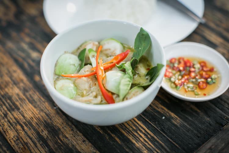 ก๋วยเตี๋ยวเรือในคลอง อยุธยา, กรุงเก่า"เตี๋ยวเรือ", ก๋วยเตี๋ยวเรือลวกปากริมคลอง & หมูกะทะ อยุธยา, ก๋วยเตี๋ยวเรืออยุธยา-โอชินสูตรโบราณ, ร้านก๋วยเตี๋ยวเรือโอ่งบนแพริมแม่น้ำน้อย, ก๋วยเตี๋ยวเรือกิมหลวน อยุธยา, ก๋วยเตี๋ยวเรือ ตาลเดี่ยว'เตี๋ยวเรือ, ก๋วยเตี๊ยวลุงแจ๊ะ (บัวหวาน), ร้านก๋วยเตี๋ยวตาไห (คลองท่อ), ก๋วยเตี๋ยวเรือแม่วันดี อยุธยา, ก๋วยเตี๋ยวเรือแม่ต่วม อยุธยา, ก๋วยเตี๋ยวเรือ เสือร้องไห้, ก๋วยเตี๋ยวเรือ "รสโจ๊ะ" ป้าไวท์, ก๋วยเตี๋ยวเรืออยุธยา ป้าษา2, ก๋วยเตี๋ยววัดใหญ่, ก๋วยเตี๋ยวเรือห้อยขา อยุธยา, ก๋วยเตี๋ยวเรือนายอ๊อฟ สูตร”ยายจง”รสดั้งเดิม, ไทยเทวา ก๋วยเตี๋ยวเรืออยุธยา, ต้อยตลาดแตก สาขาใหญ่ ก๋วยเตี๋ยวเรืออยุธยา