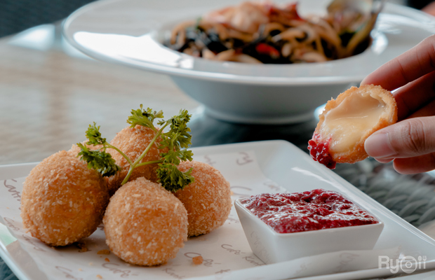 NAYA Cafe, Krasai.cafe, Sanoh at Ayutthaya, ชีวาคาเฟ่, FENG, Tewa Cafe Ayutthaya, Homeboy, PRANG VIEW, Peko Peko Cafe - ペ コ ペ コ, A Lovely Table, Busaba Cafe &amp; Meal, WIWA House Cafe', The Summer House, Phoyard, Cafe' de Zia, Café Kantary Ayutthaya, บ้านข้าวหนม, Basic Space Coffee, Cafe'Trifecta, ในคลองคาเฟ่, ไม้ขาวคาเฟ่ ayutthaya, ชงนวล'Cafe