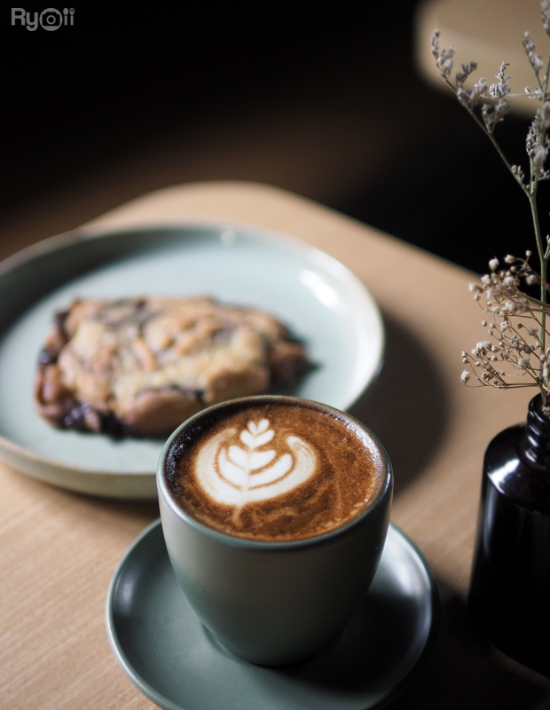 ประจักษ์, REN Cafe and Goods, Tostato Charoen Krung, ตั้งใจย่าง, Sarnies Bangkok, HĒIJīi Bangkok, เล่าสี่ เกาเหลาเลือดหมู, Henryfry, ทับทิมกรอบ หน้าวัดสุทธิ, ลูกชิ้นปลาเจ้าหลง, Baan Phadthai, เชอร์รี่ เย็นตาโฟ, ร้านเหรียญทอง เจริญกรุง 23, ก๋วยเตี๋ยวหลอดเจ๊ใหญ่, ฮ้งลูกชิ้นปลาเยาวราช