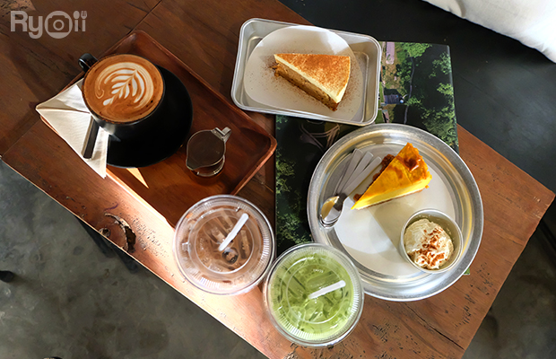 White House Forest, เกษม : KASEM Coffee, Rosie.nak, Luk Labb Coffee, Grande KAFE, KFD in Town, สวรรค์บ้านนา คาเฟ่ Food &amp; Drink, กอหญ้า คาเฟ่, ณ บุ่ง Coffee, polar polar CAFE', Yellow Pumpkin, ร้าน Yellow Pumpkin เปิดบริการตามปกติ 11.00-17.00 น. (ปิดวันพฤหัสบดี), I'm home cafe, ประจำอำเภอ, glinfon, 382 Space Café, La-Moon cafe'