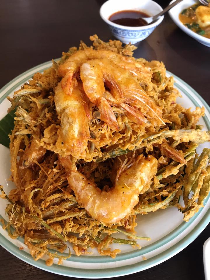 ท้ายเหมือง ร้านอาหารพื้นเมืองภูเก็ต, ชมจันทร์ Chomchan by Onechun, พิเศษ, หมอมูดง ภูเก็ต, ร้านเป็ดย่างเมโทรภูเก็ต - Since 1971, ตู้กับข้าว, โรตีน้ำแกงแถวน้ำ "ภูเก็ตมุสลิม"